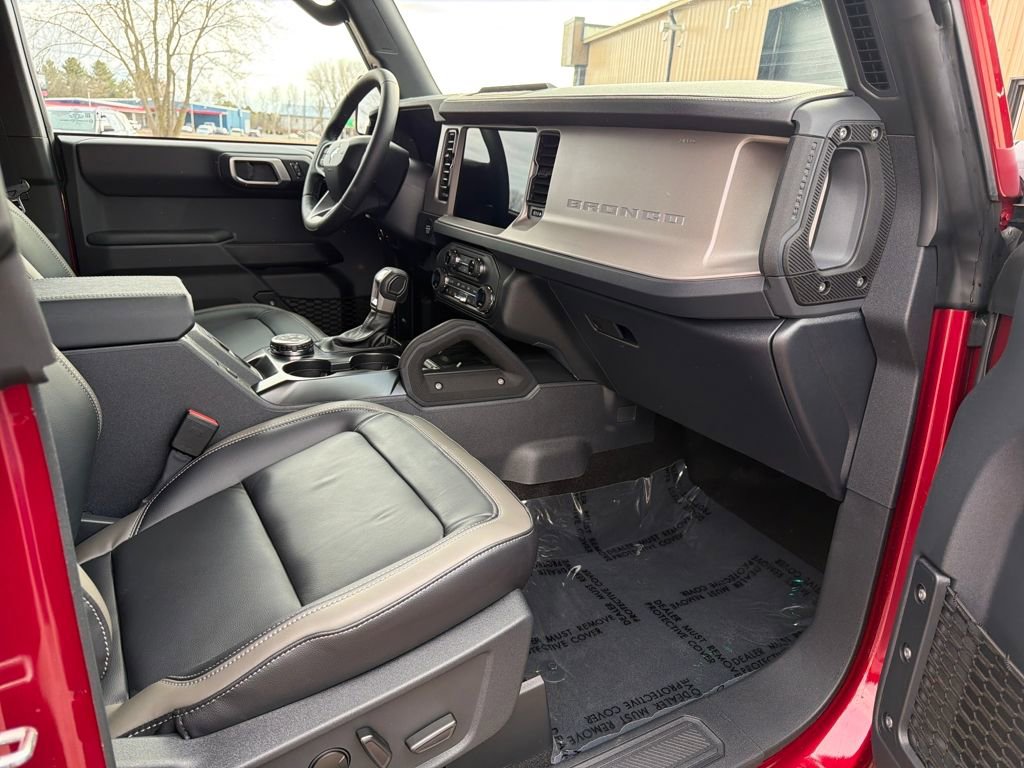 New 2026 Ford Bronco Outer Banks w/ Sasquatch Package image 17