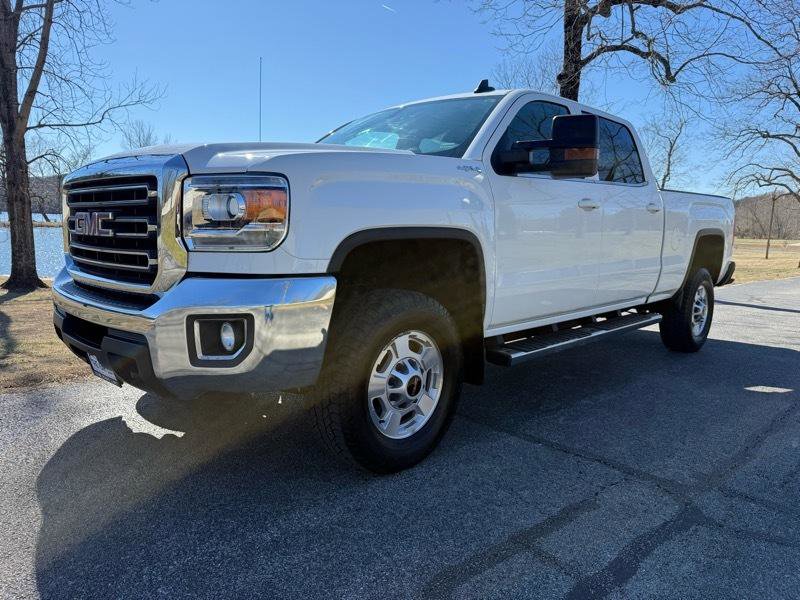 Used 2017 GMC Sierra 2500 SLE w/ HD SLE Preferred Plus Package image 3