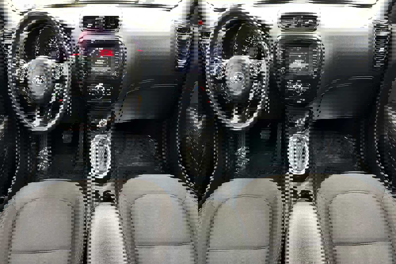 Used 2019 Kia Soul w/ Convenience Package image 3