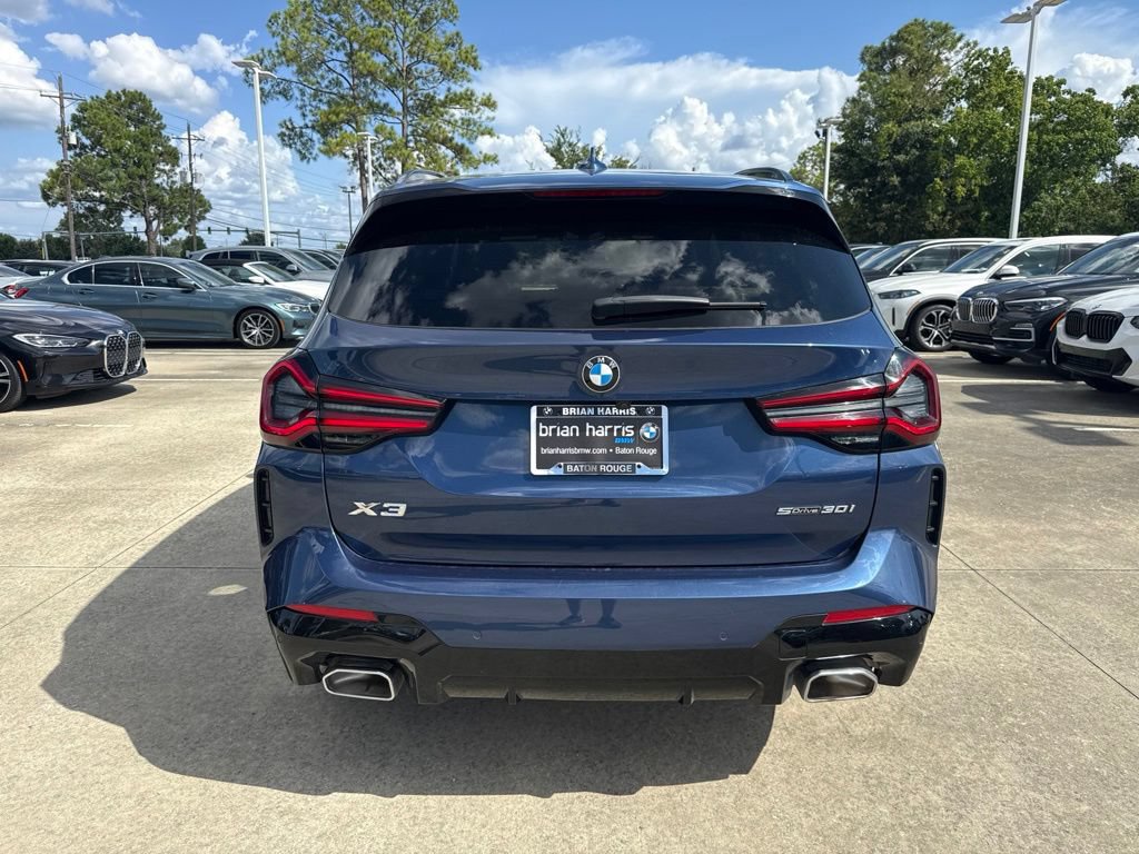Certified 2024 BMW X3 sDrive30i w/ M Sport Package RWD image 4