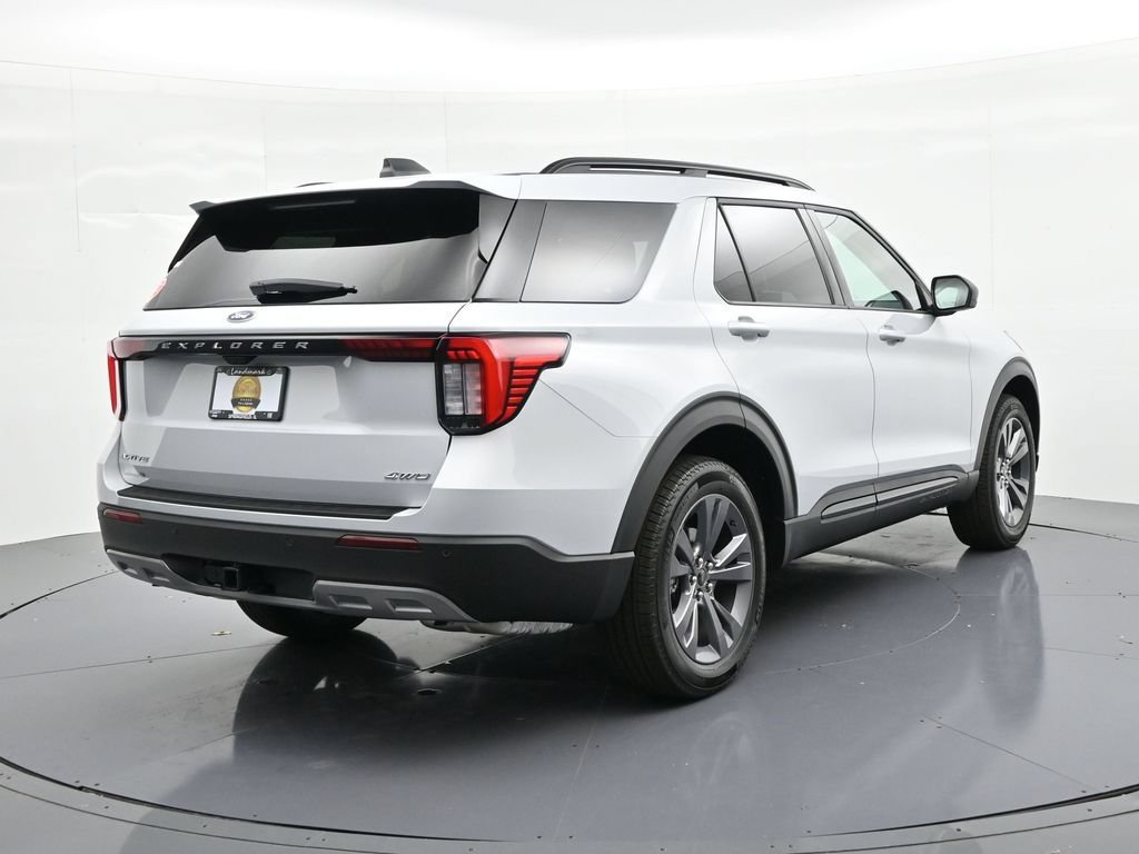 New 2026 Ford Explorer Active w/ Active Comfort Package AWD/4WD image 6