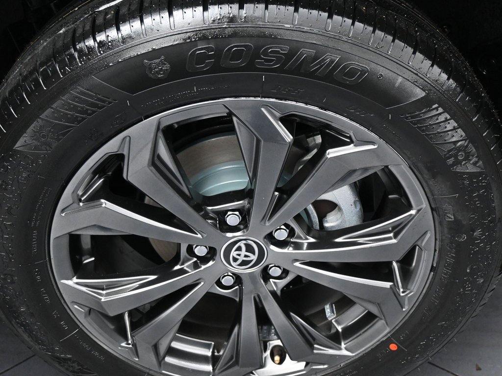 Used 2023 Toyota RAV4 Limited image 41