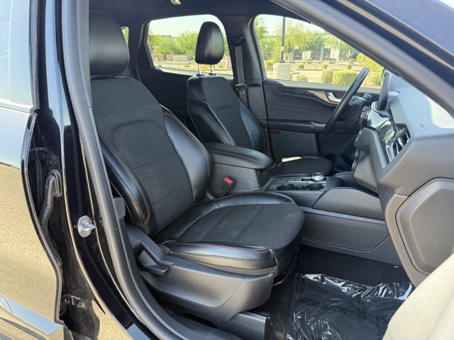 Used 2024 Ford Escape ST-Line AWD/4WD image 12