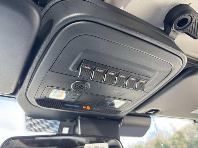 New 2025 Ford Bronco Badlands image 30