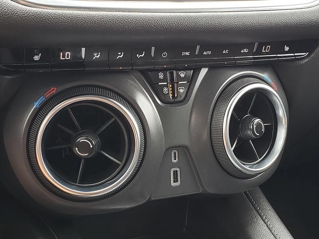 Used 2022 Chevrolet Blazer LT FWD image 28