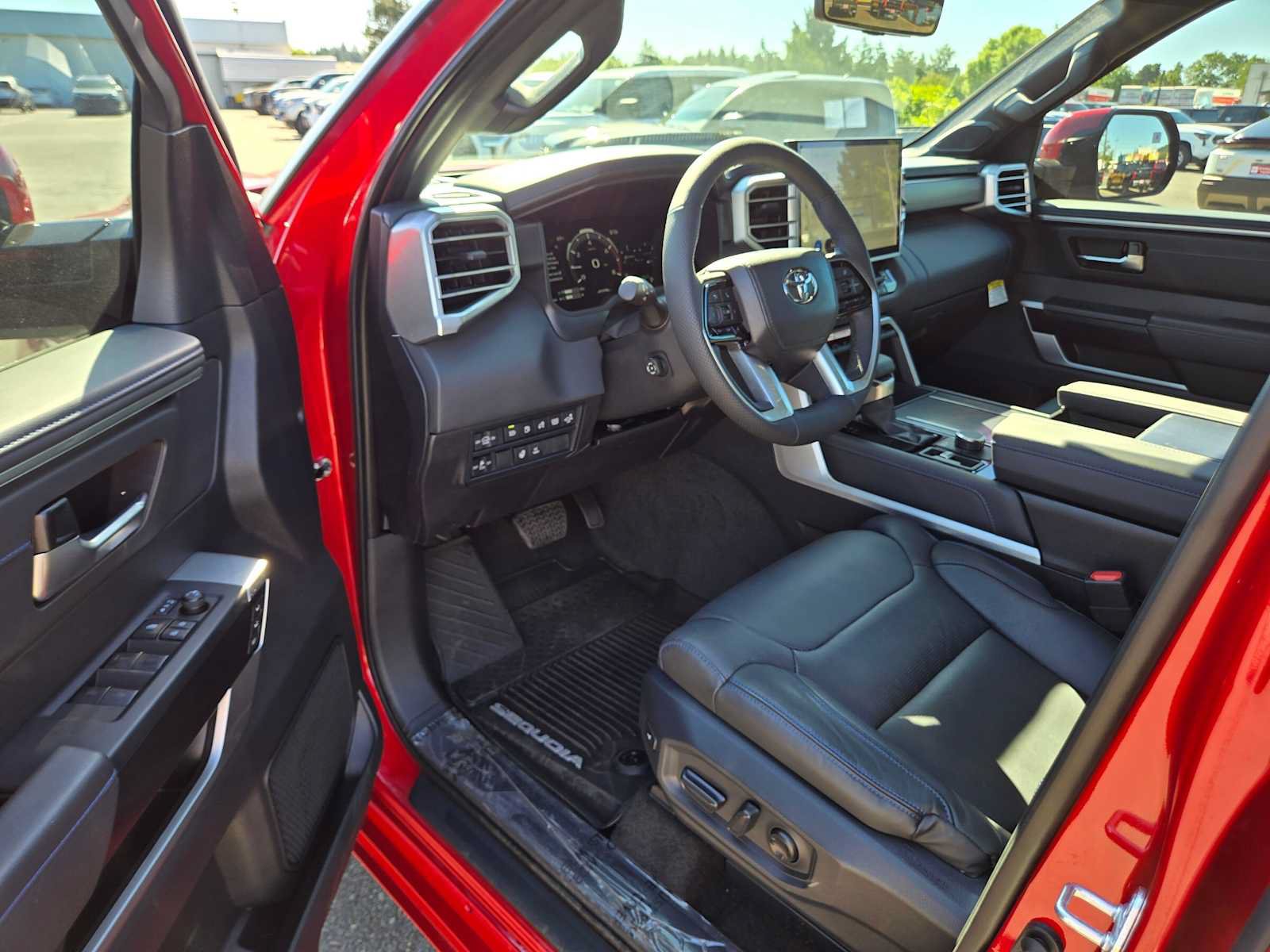 Certified 2025 Toyota Sequoia Platinum AWD/4WD image 23
