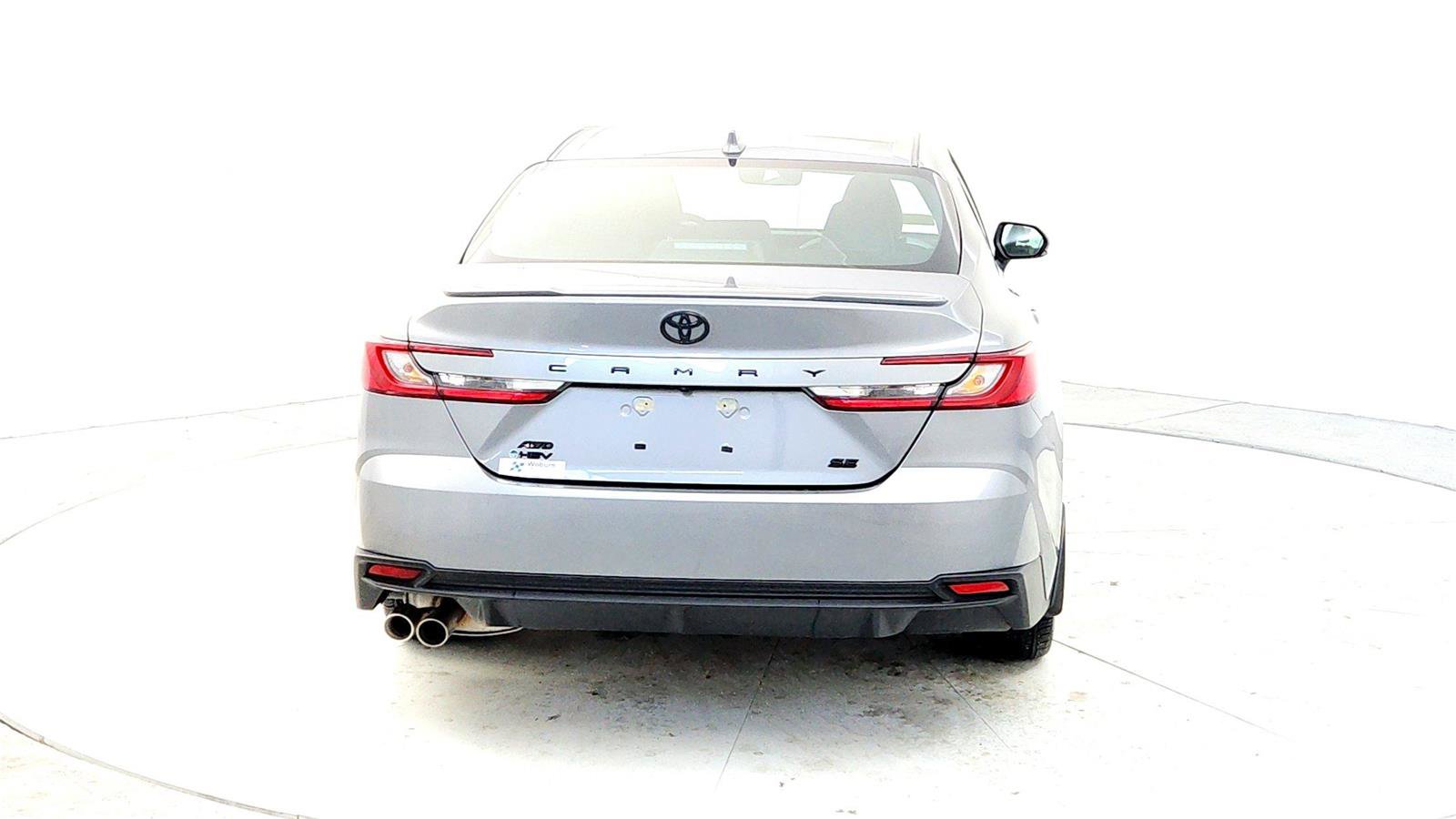 Certified 2025 Toyota Camry SE image 5