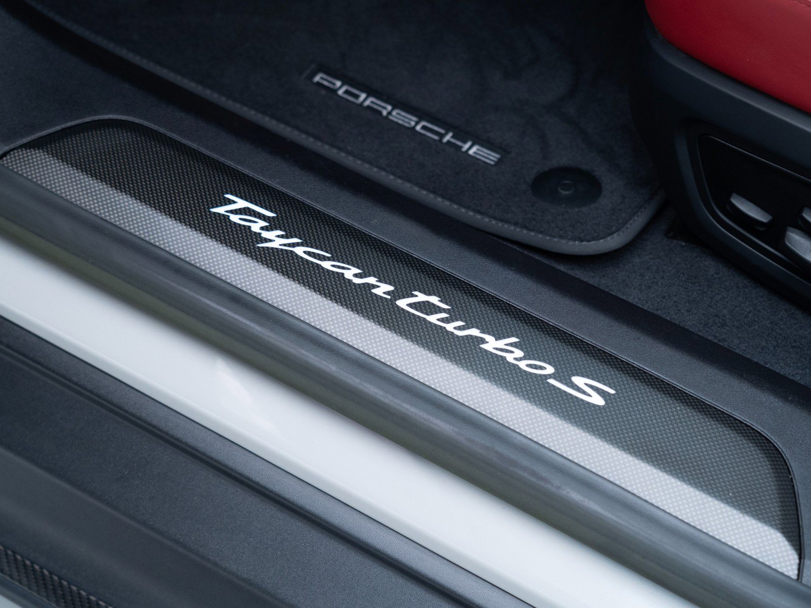 Certified 2022 Porsche Taycan Turbo S image 14