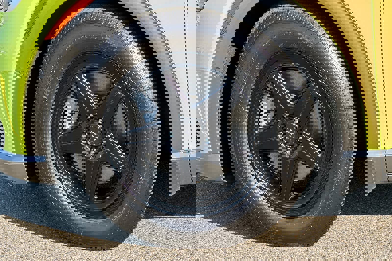 Used 2023 Genesis GV60 Advanced image 33