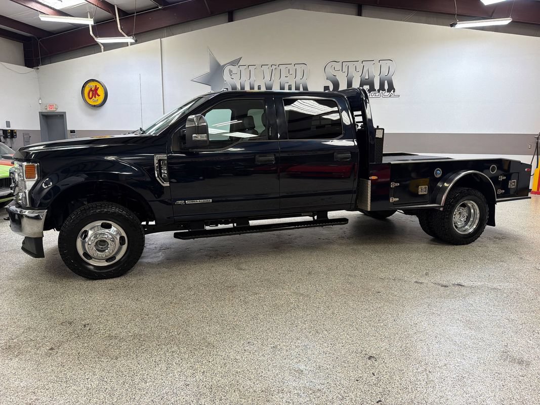 Used 2021 Ford F350 XLT w/ XLT Value Package AWD/4WD image 2