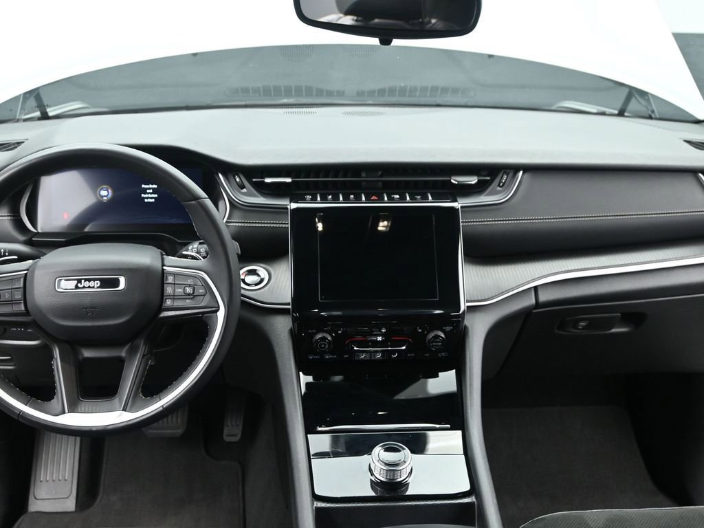 Used 2024 Jeep Grand Cherokee L Laredo image 26