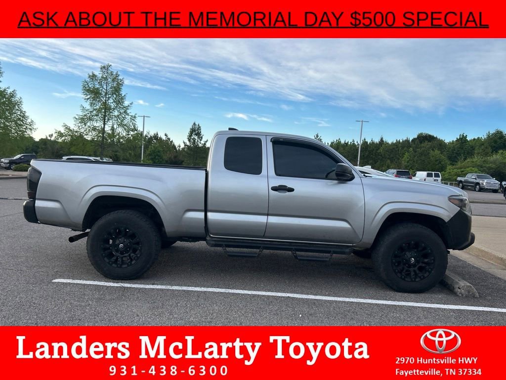 Used 2023 Toyota Tacoma SR RWD image 4
