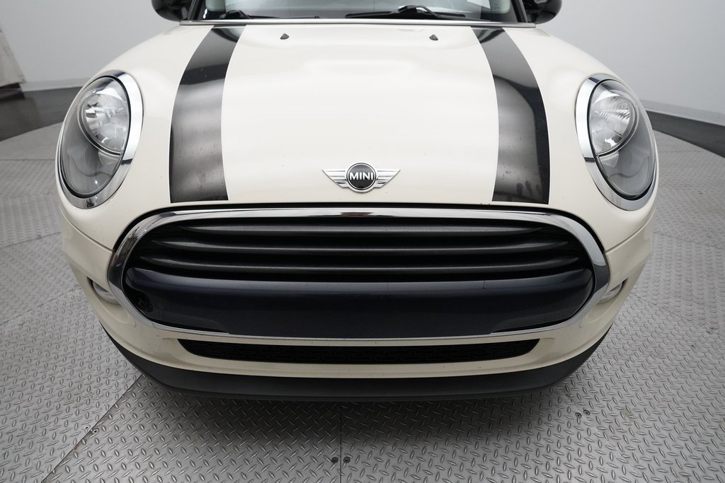 Used 2017 MINI Cooper 2-Door Hardtop image 20