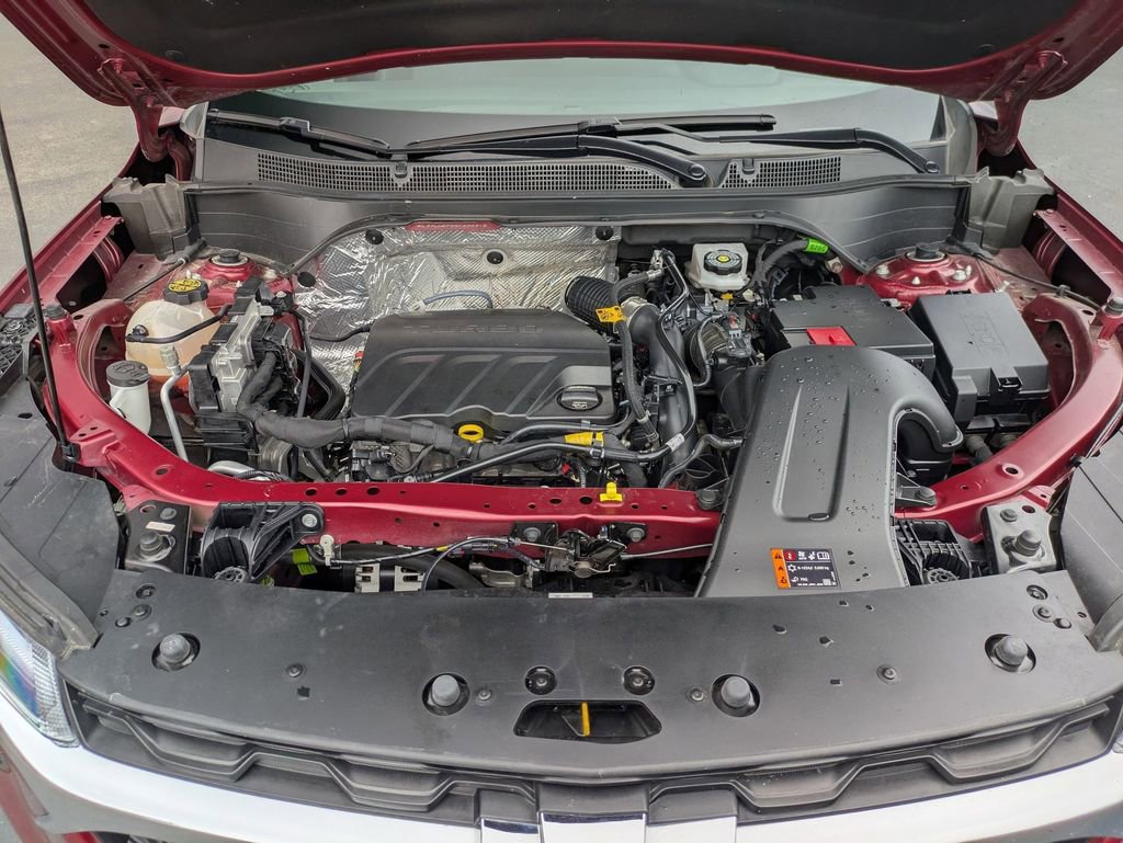 Used 2025 Chevrolet Trax LT w/ LT Convenience Package image 34