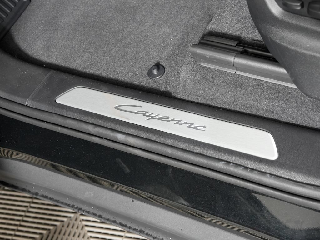 New 2026 Porsche Cayenne AWD/4WD image 17