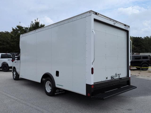 New 2027 Ford E-350 and Econoline 350 Super Duty w/ Power Equipment Group RWD image 6