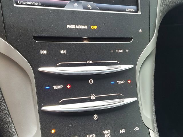 Used 2013 Lincoln MKZ FWD image 28