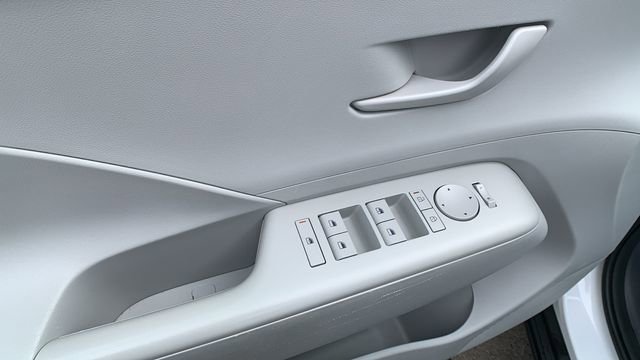 Certified 2024 Hyundai Kona SEL image 11