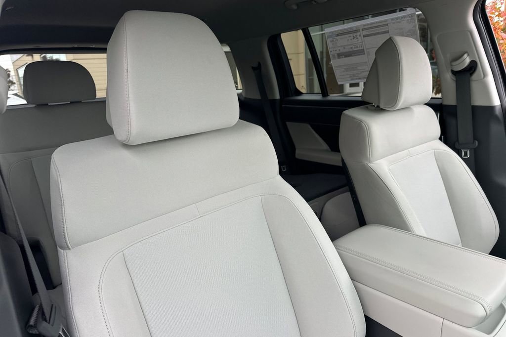 New 2026 Hyundai Santa Fe SE image 15