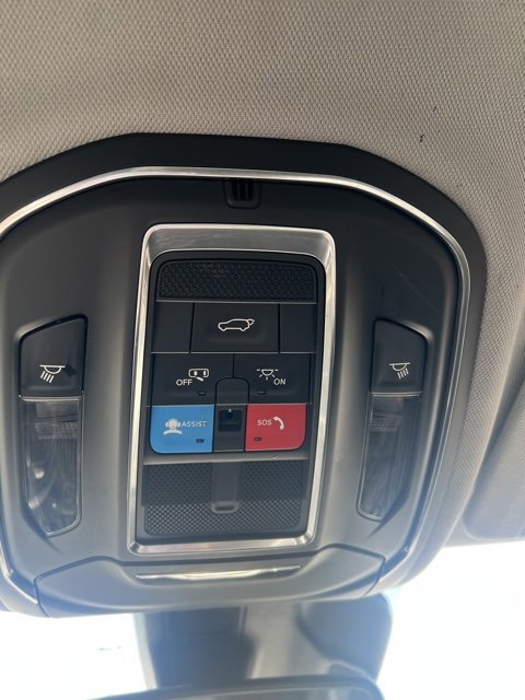 Used 2021 Jeep Grand Cherokee L Limited image 18