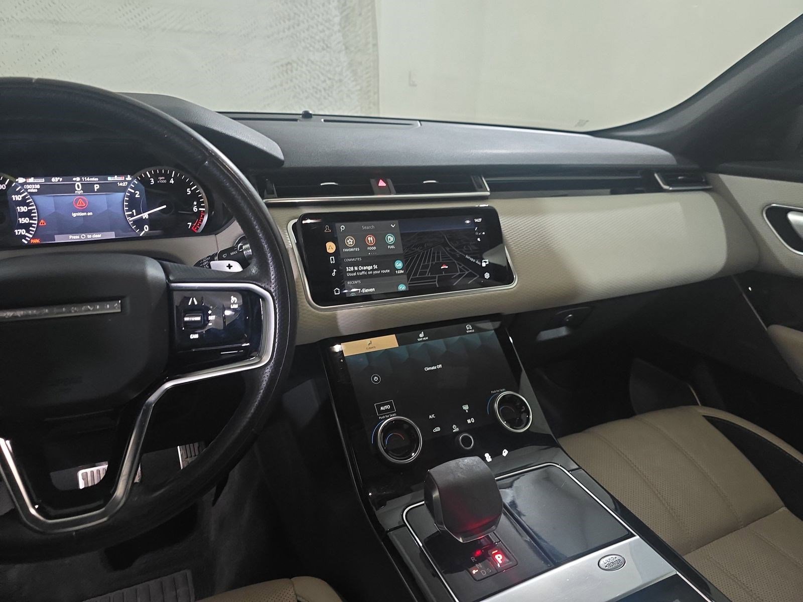 Used 2021 Land Rover Range Rover Velar R-Dynamic S image 17