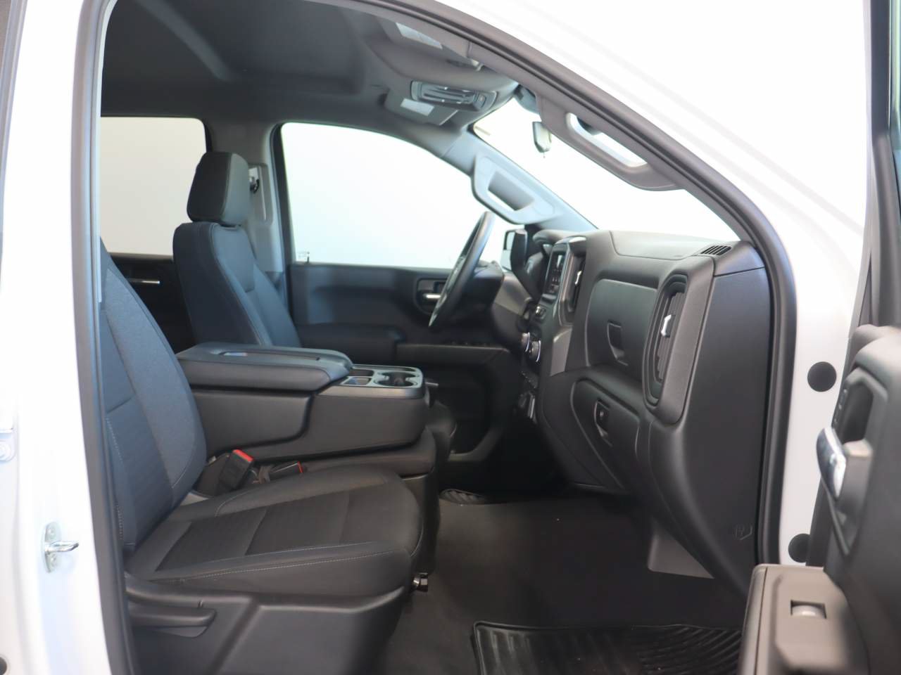 Certified 2023 Chevrolet Silverado 1500 Custom RWD image 18