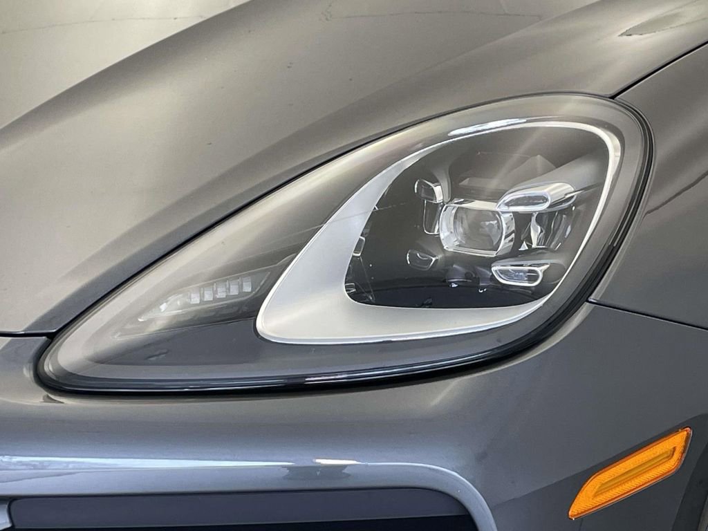 Used 2021 Porsche Cayenne Coupe AWD/4WD image 15
