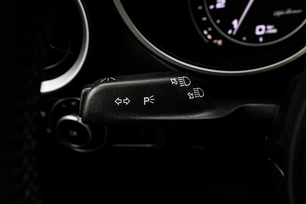 Used 2022 Alfa Romeo Stelvio Ti image 33