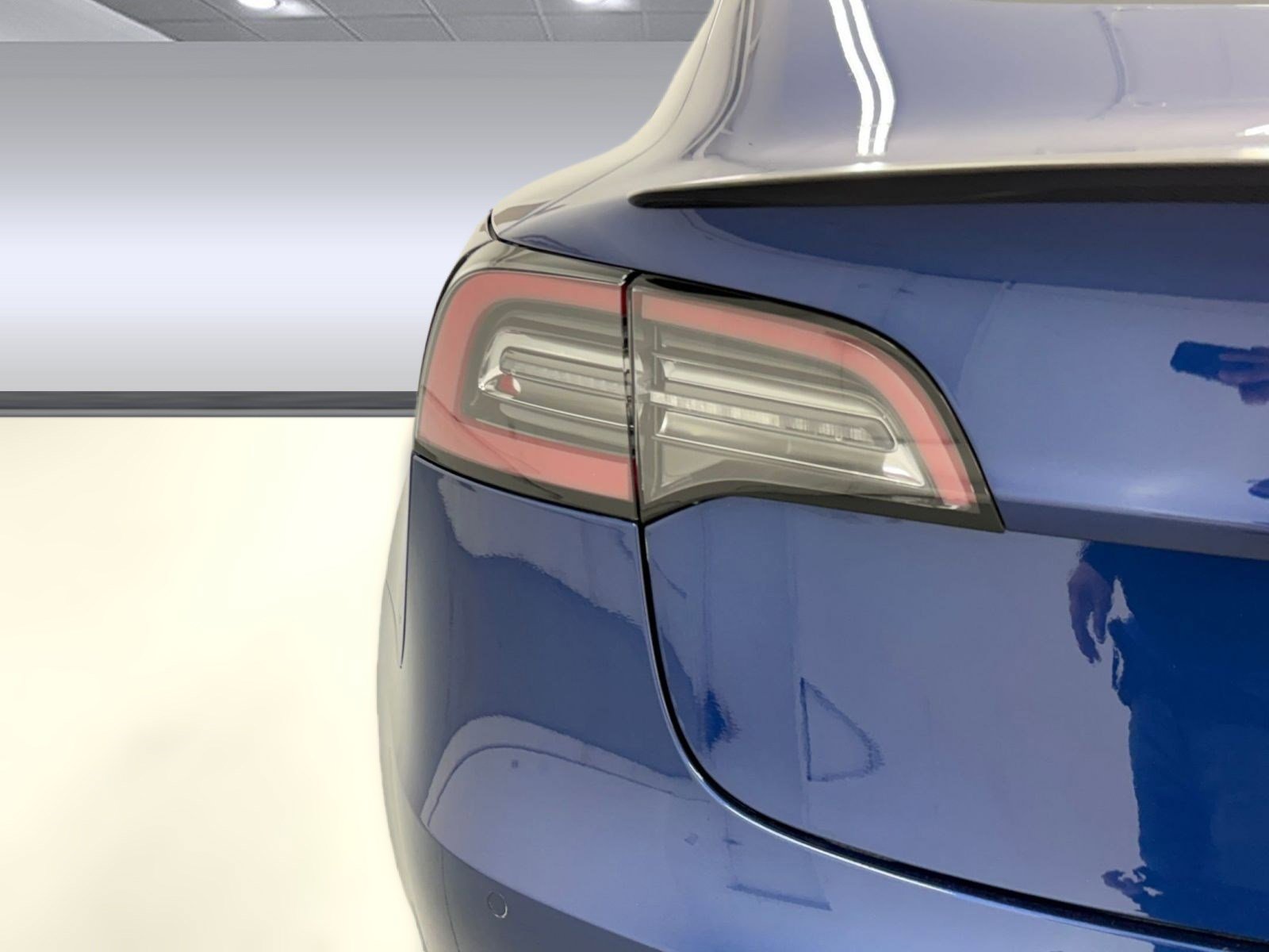 Used 2020 Tesla Model 3 Performance image 11