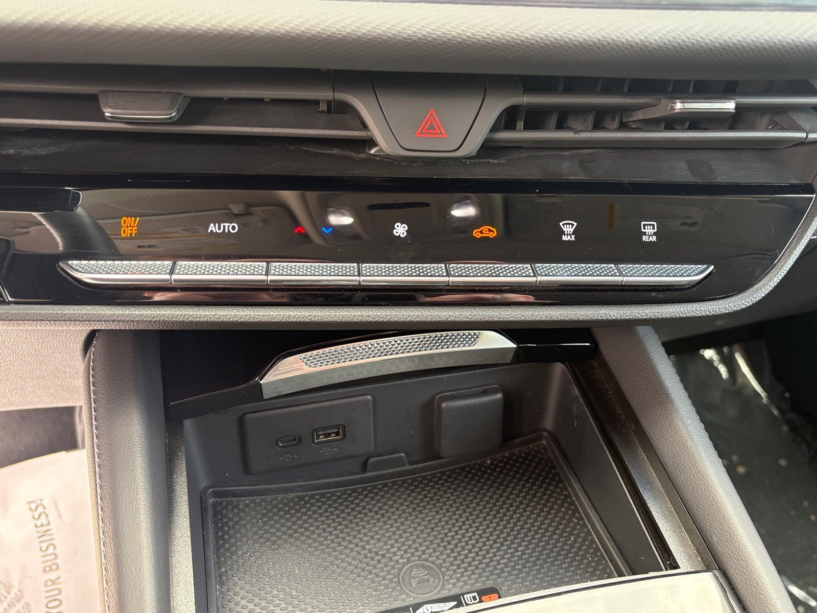 Used 2025 Buick Envision Preferred AWD/4WD image 29