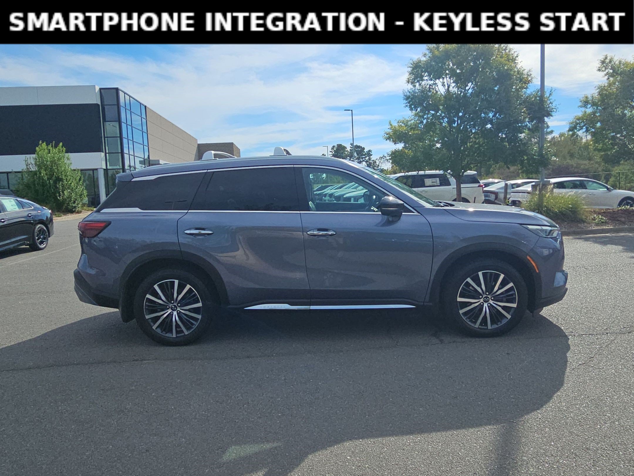 Used 2024 INFINITI QX60 Sensory w/ Vision Package AWD/4WD image 8