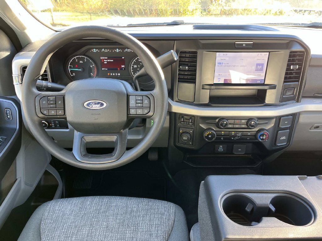 Used 2026 Ford F250 XLT AWD/4WD image 11