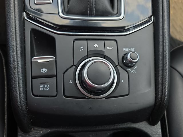 Used 2018 MAZDA CX-5 Touring w/ Preferred Equipment Package FWD image 24