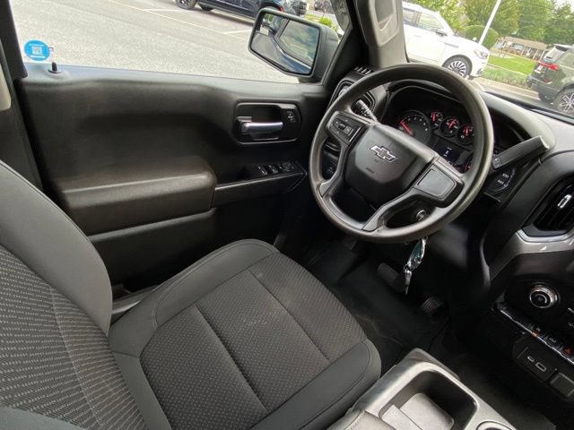 Used 2022 Chevrolet Silverado 1500 Custom Trail Boss AWD/4WD image 25
