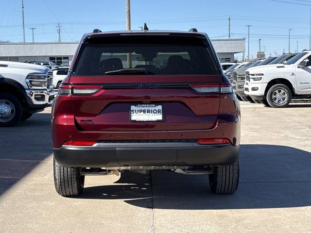 New 2026 Jeep Grand Cherokee Altitude AWD/4WD image 4