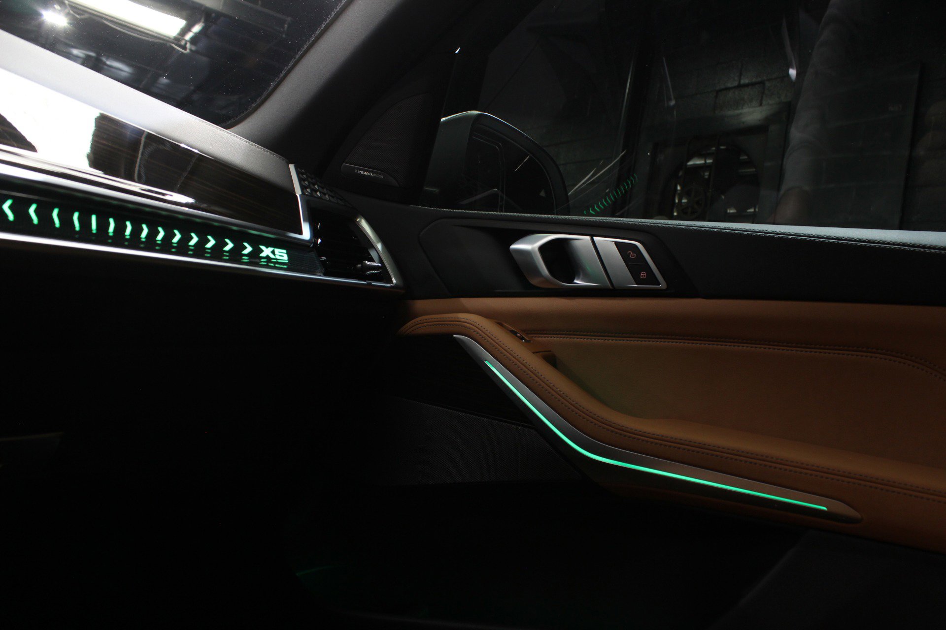 Used 2024 BMW X5 sDrive40i w/ Premium Package image 56