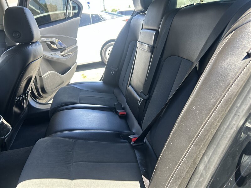 Used 2016 Buick LaCrosse FWD image 28
