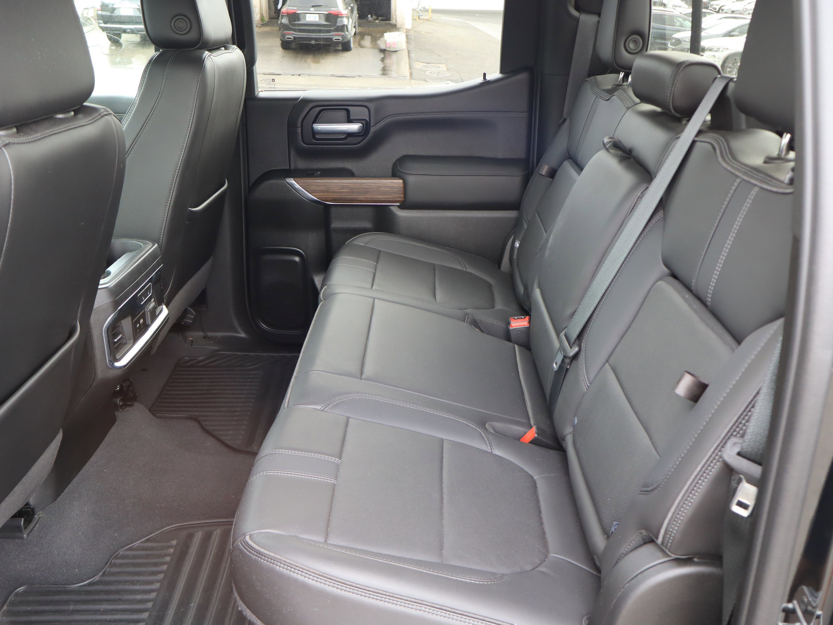 Used 2021 Chevrolet Silverado 1500 High Country w/ Technology Package image 33