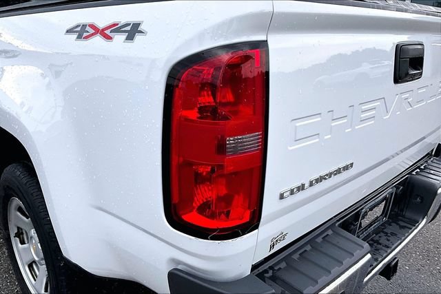 Used 2022 Chevrolet Colorado W/T w/ WT Convenience Package AWD/4WD image 29