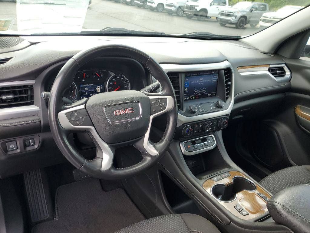 Used 2020 GMC Acadia SLE w/ Driver Convenience Package FWD image 8