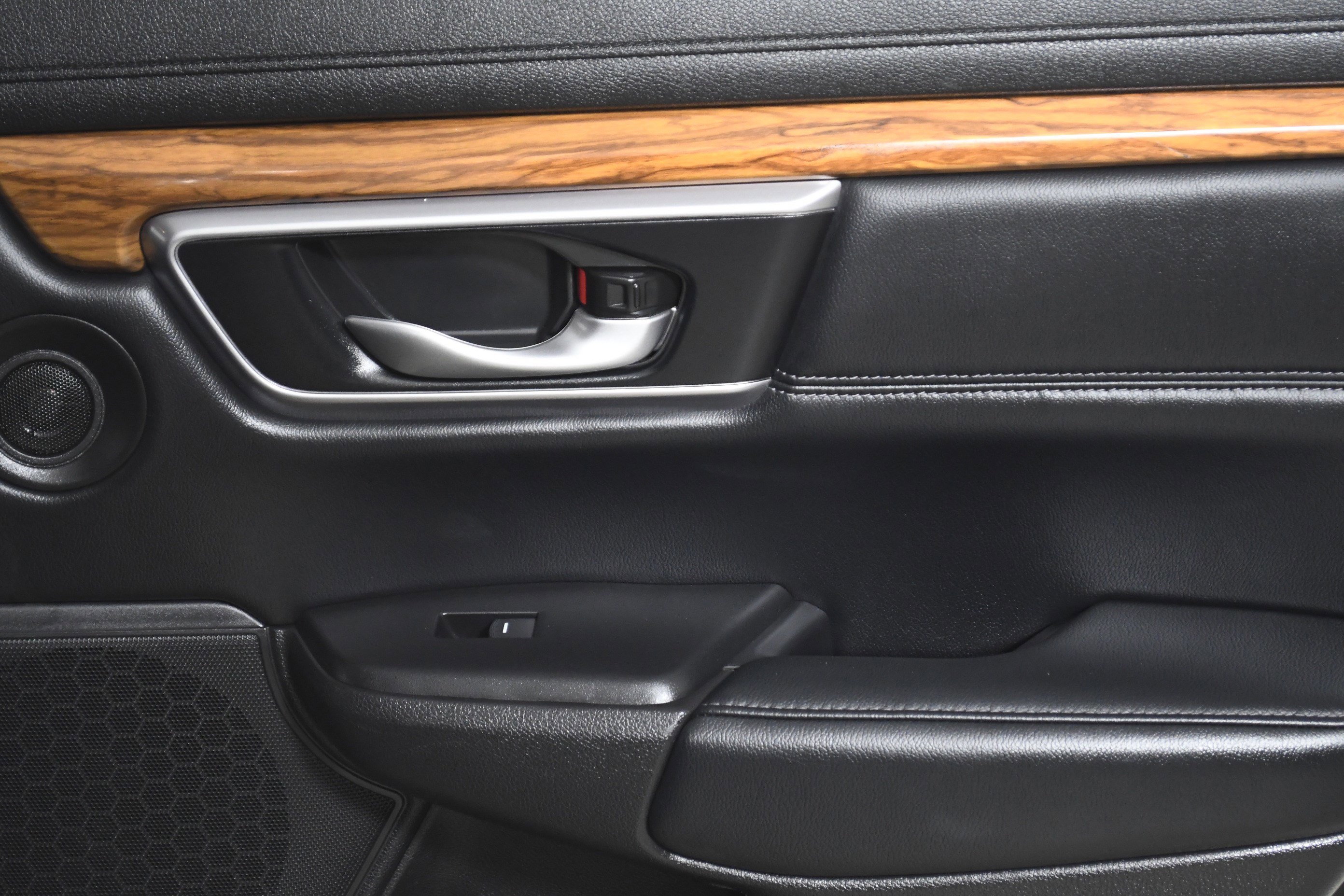 Used 2021 Honda CR-V EX-L image 25