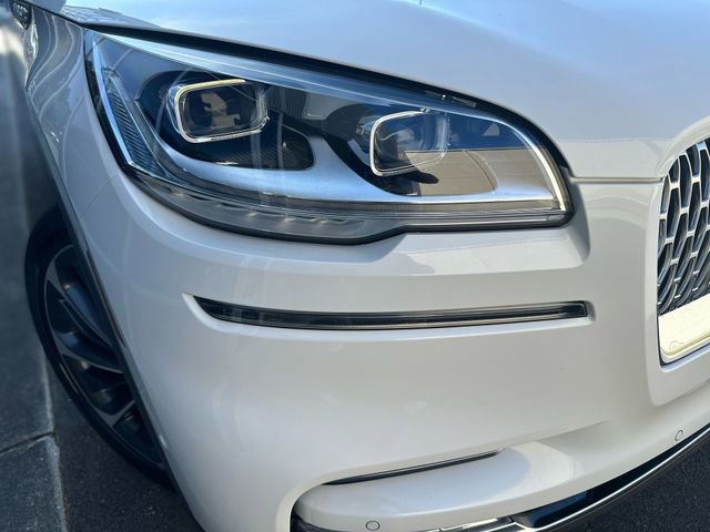 Used 2023 Lincoln Aviator Reserve w/ Equipment Group 201A image 9