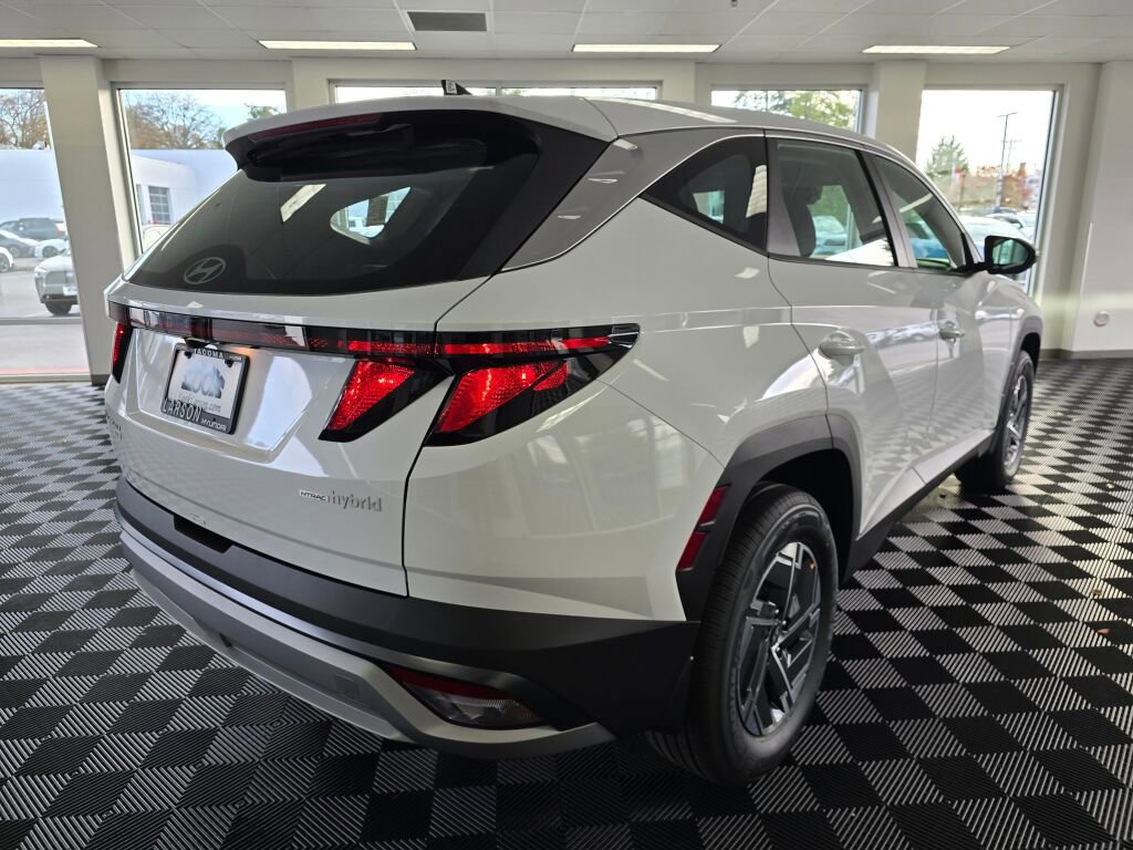 New 2026 Hyundai Tucson Blue SE image 4