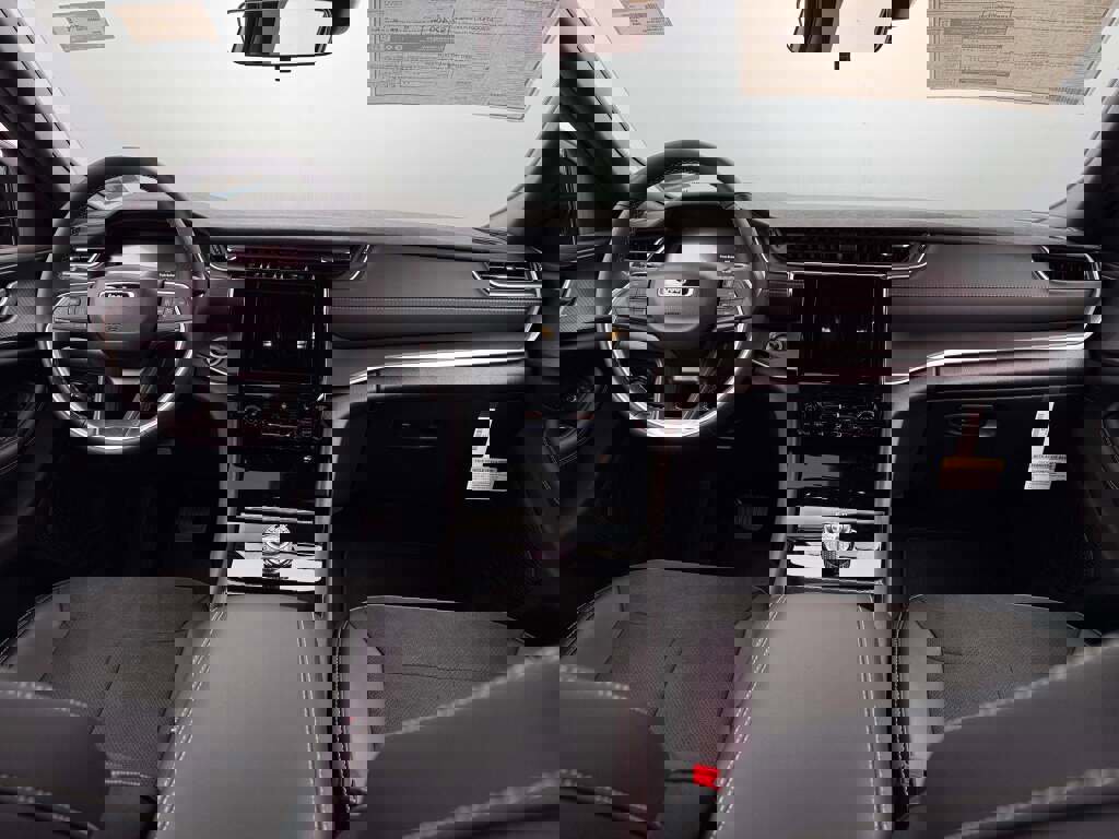 New 2025 Jeep Grand Cherokee Altitude image 22