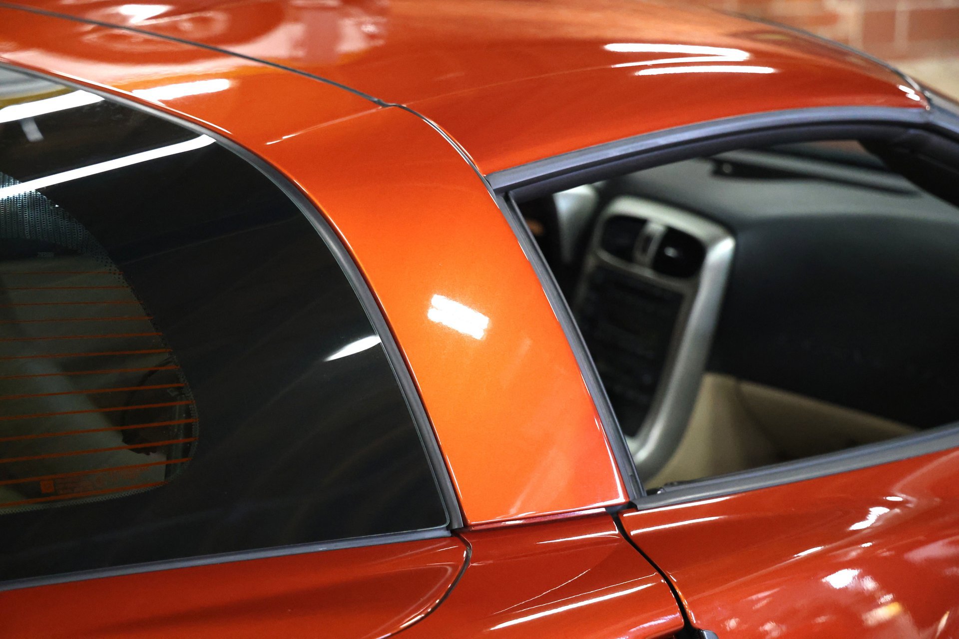 Used 2005 Chevrolet Corvette Coupe w/ Performance Handling Package image 23