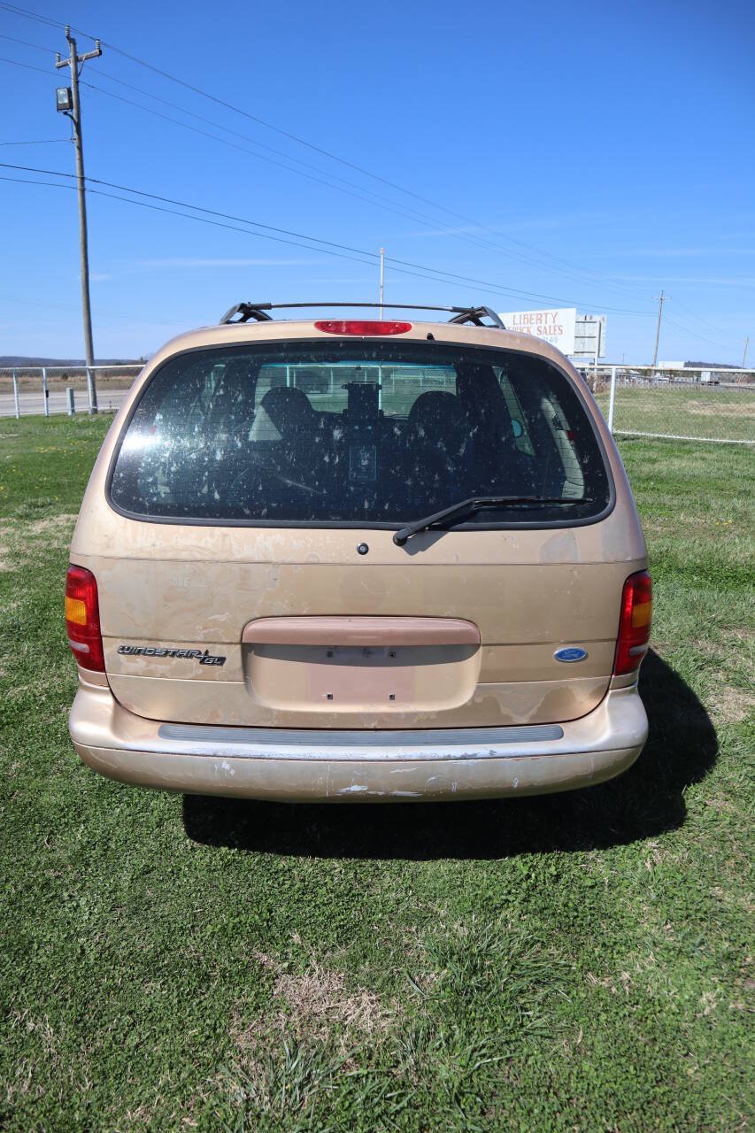 Used 1995 Ford Windstar LX FWD image 11