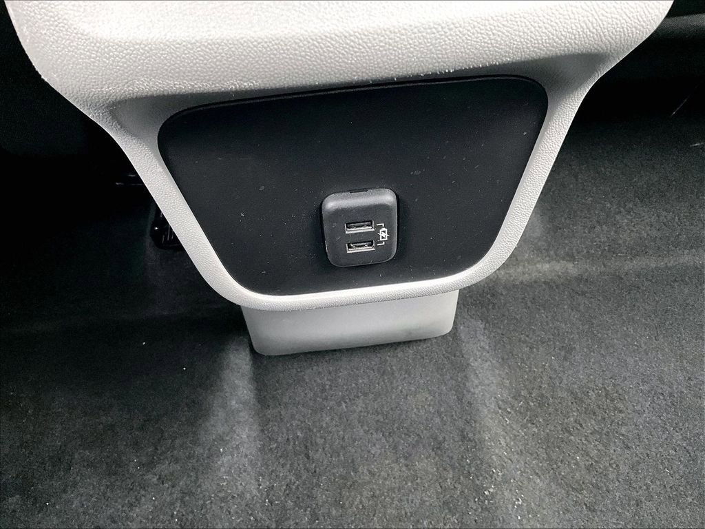 Used 2023 GMC Terrain SLE w/ Driver Convenience Package AWD/4WD image 28