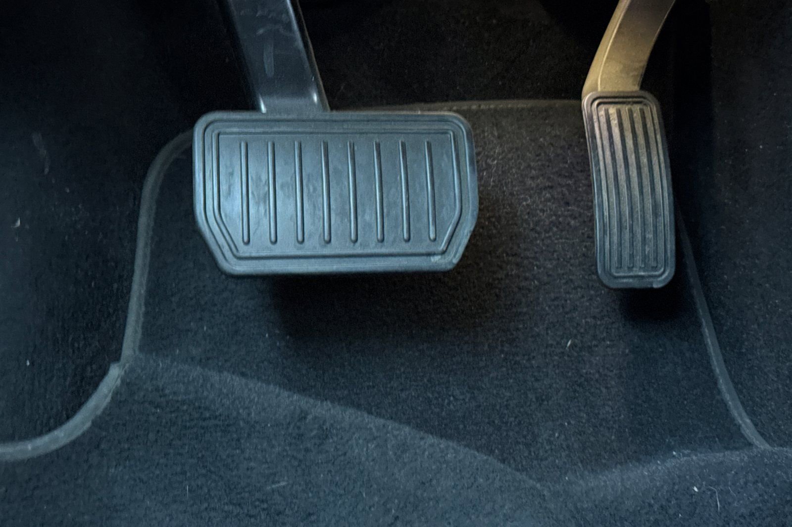 Used 2017 Tesla Model S 75 image 39