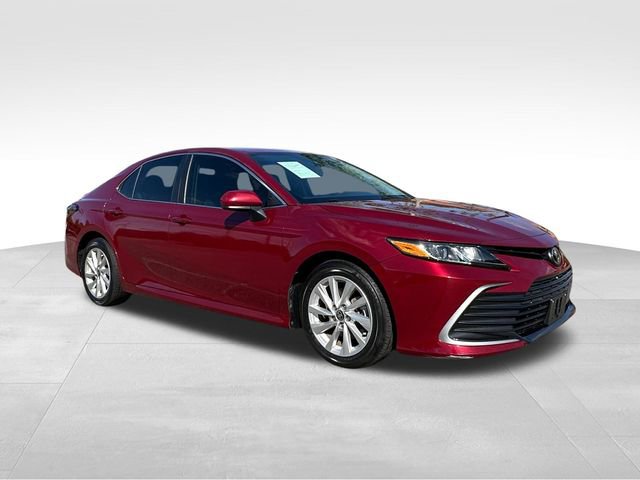Used 2021 Toyota Camry LE FWD image 9