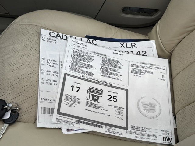 Used 2004 Cadillac XLR image 30